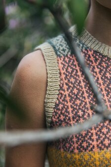 The Knitted Fabric &ndash; Dee Hardwicke