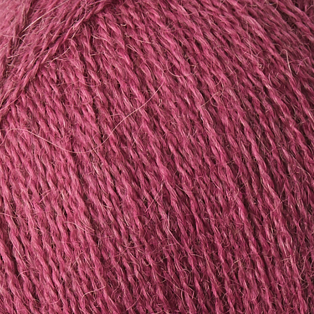Alpaca 1/17 donkerroze