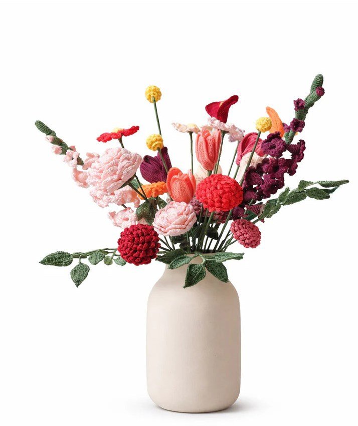 A little crochet moment - flowers and baskets to make