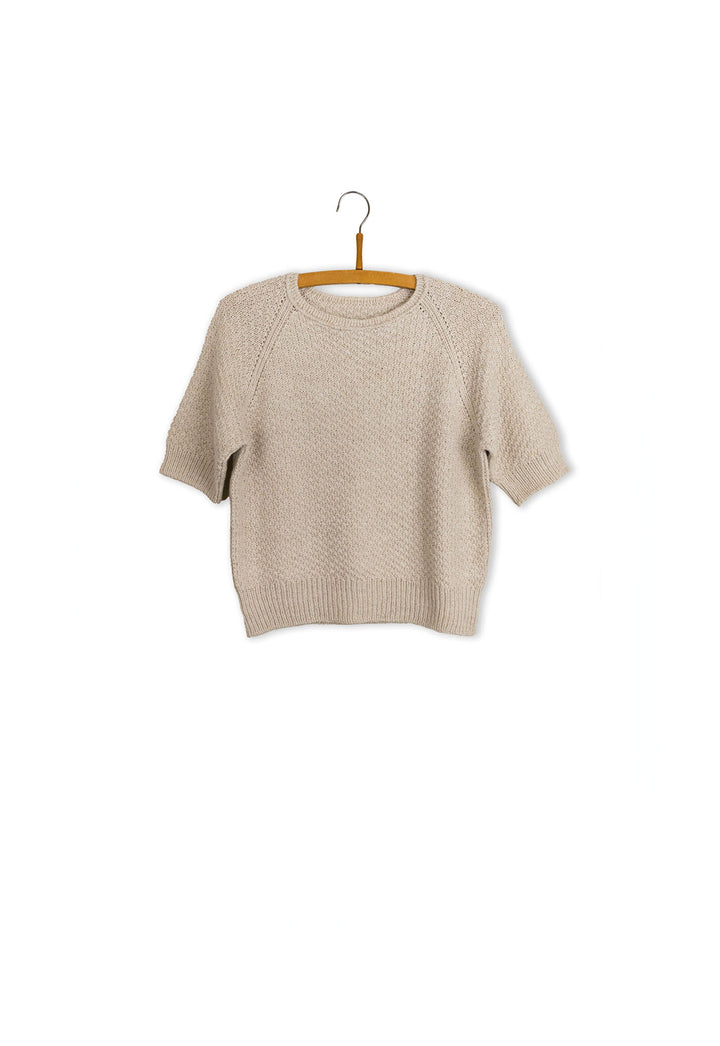 Isager Pearl Tee - een tijdloze top-down trui met raglan